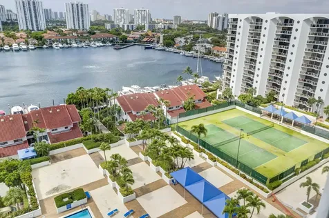 3640 Yacht Club Drive Aventura FL 33180