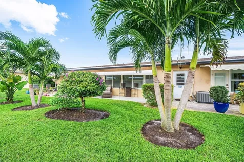 837 North Drive Delray Beach FL 33445