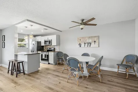 837 North Drive Delray Beach FL 33445