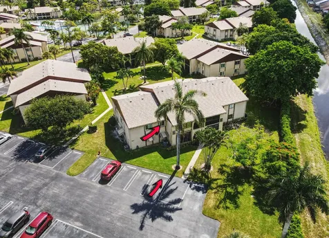 302 Pine Ridge Circle Greenacres FL 33463