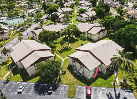 302 Pine Ridge Circle Greenacres FL 33463