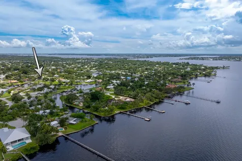 1609 Nw River Trail Stuart FL 34994