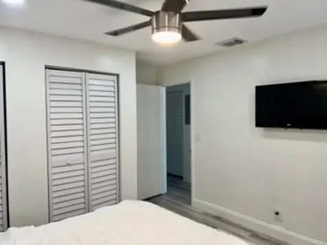 200 Ne 56th Street Oakland Park FL 33334