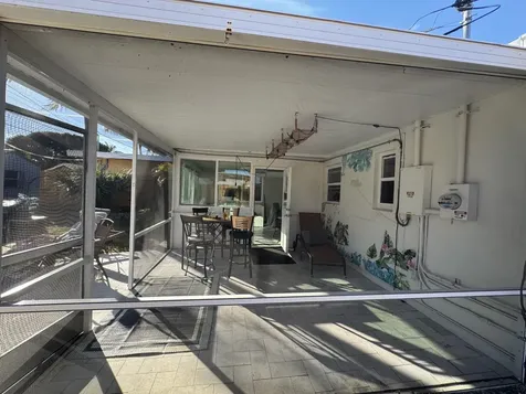 200 Ne 56th Street Oakland Park FL 33334