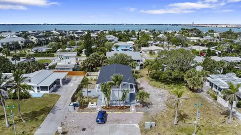 1115 S Ocean Drive Fort Pierce FL 34949