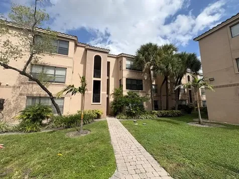 2846 S University Drive Davie FL 33328