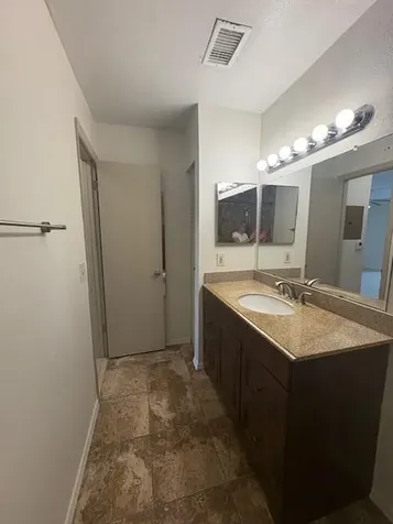 2846 S University Drive Davie FL 33328