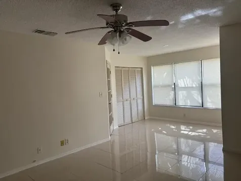 2846 S University Drive Davie FL 33328