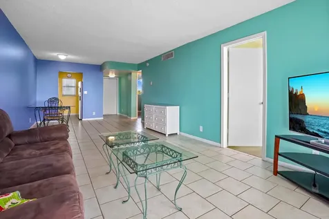 689 Ne 6th Court Boynton Beach FL 33435