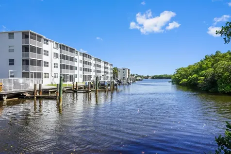689 Ne 6th Court Boynton Beach FL 33435