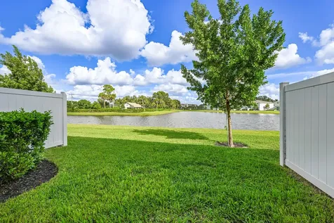 6933 Harbours Edge Avenue Lake Worth FL 33467