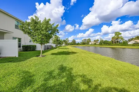 6933 Harbours Edge Avenue Lake Worth FL 33467
