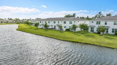 6933 Harbours Edge Avenue Lake Worth FL 33467