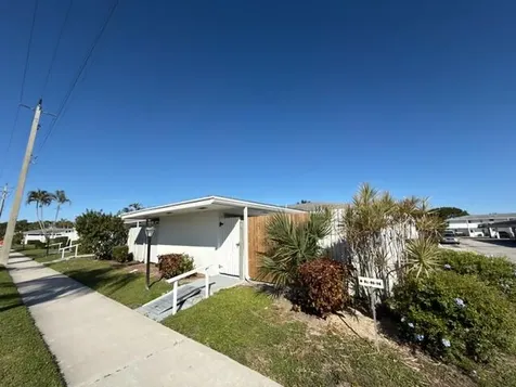 96 East Court Royal Palm Beach FL 33411