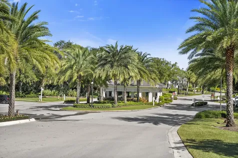 5361 Se Merion Way Stuart FL 34997