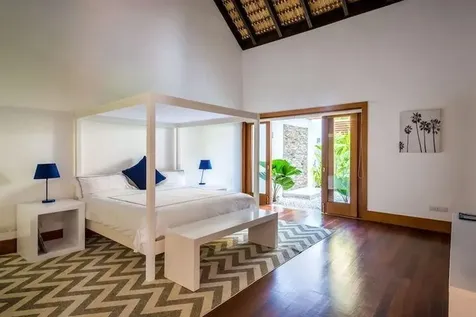 12 00 Casa De Campo DR 22000