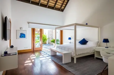 12 00 Casa De Campo DR 22000