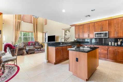 9915 Via Bernini Lake Worth FL 33467
