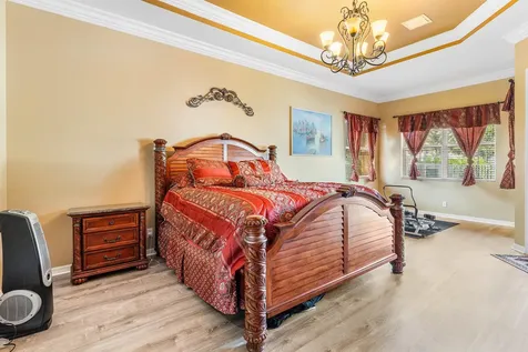 9915 Via Bernini Lake Worth FL 33467