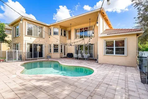 9915 Via Bernini Lake Worth FL 33467