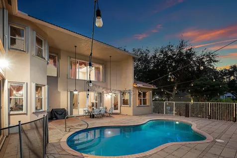 9915 Via Bernini Lake Worth FL 33467