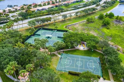 9915 Via Bernini Lake Worth FL 33467