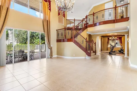 9915 Via Bernini Lake Worth FL 33467
