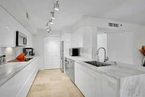 3237 Clint Moore Road Boca Raton FL 33496