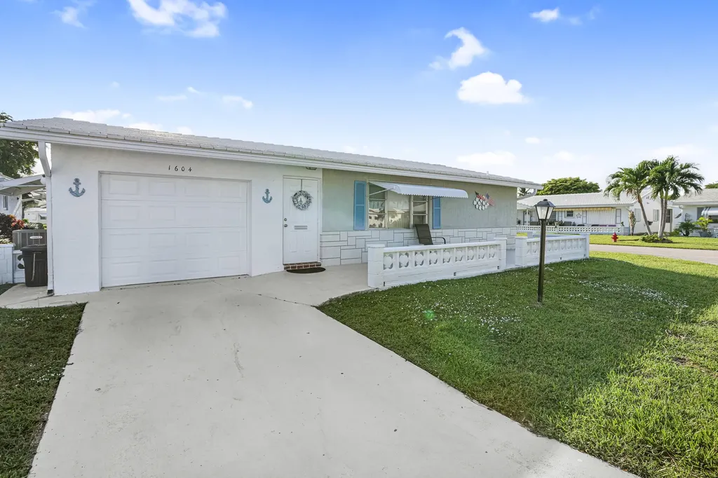 1604 Alfred Drive Boynton Beach FL 33426