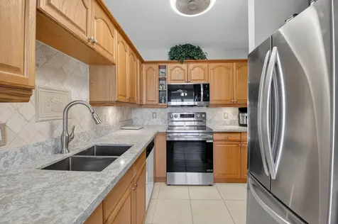 1141 Violet Terrace Delray Beach FL 33445