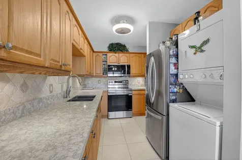 1141 Violet Terrace Delray Beach FL 33445