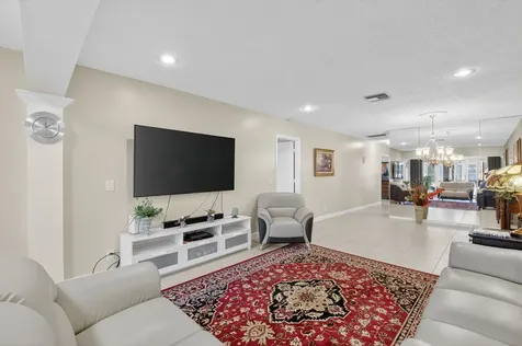 1141 Violet Terrace Delray Beach FL 33445