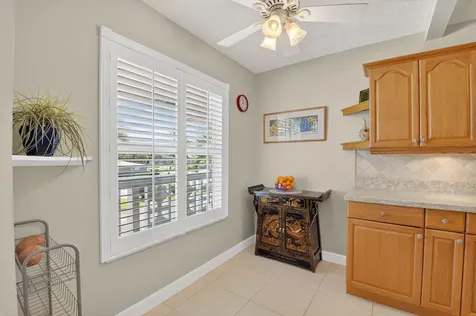 1141 Violet Terrace Delray Beach FL 33445