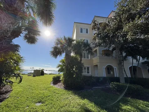 22 Harbour Isle Drive Fort Pierce FL 34949