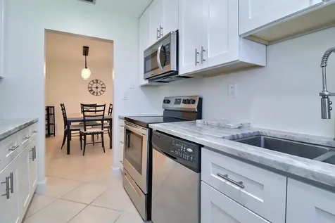 1330 High Point Place Delray Beach FL 33445