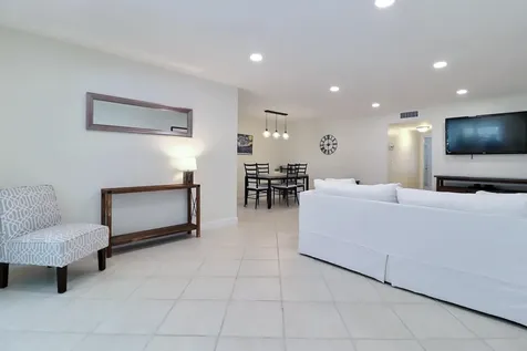 1330 High Point Place Delray Beach FL 33445