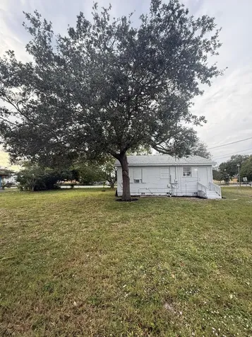 33 SW 12th Avenue Delray Beach FL 33444