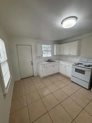 33 SW 12th Avenue Delray Beach FL 33444