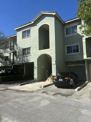 350 Crestwood Circle Royal Palm Beach FL 33411