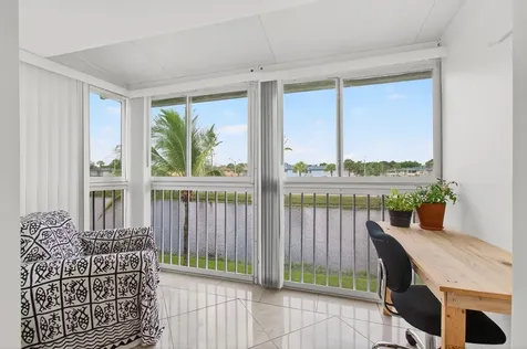 185 Brittany D Delray Beach FL 33446