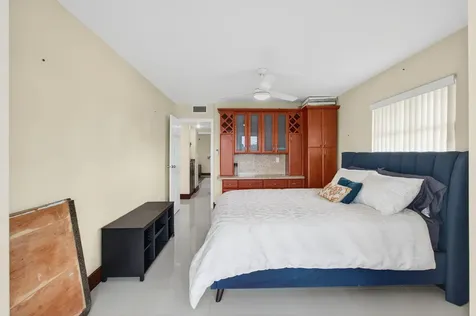 185 Brittany D Delray Beach FL 33446