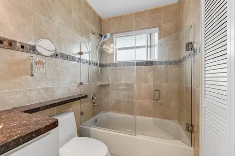 185 Brittany D Delray Beach FL 33446