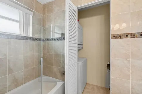 185 Brittany D Delray Beach FL 33446