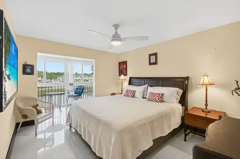 185 Brittany D Delray Beach FL 33446