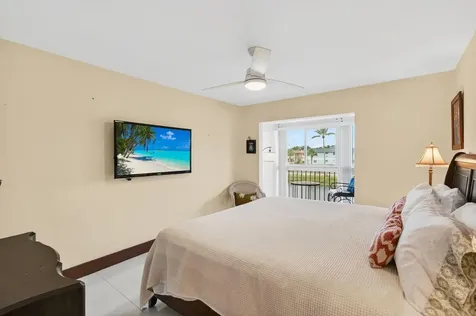 185 Brittany D Delray Beach FL 33446