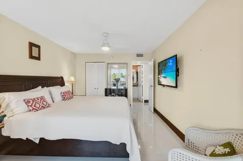 185 Brittany D Delray Beach FL 33446