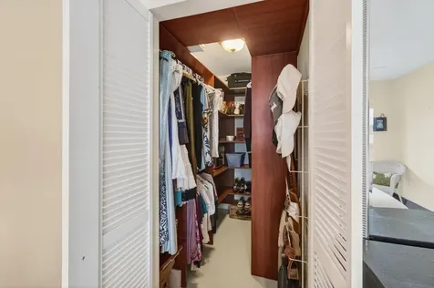 185 Brittany D Delray Beach FL 33446