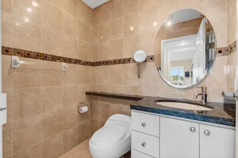 185 Brittany D Delray Beach FL 33446