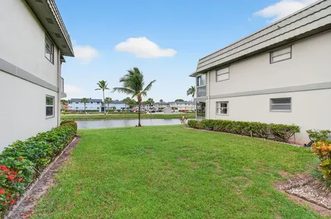 185 Brittany D Delray Beach FL 33446