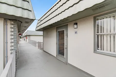 185 Brittany D Delray Beach FL 33446